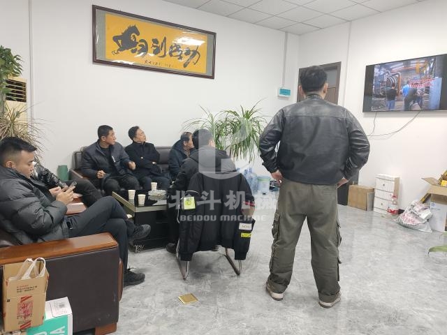 木材烘干機(jī)應(yīng)用市場(chǎng)大:河北客戶(hù)來(lái)訪(fǎng)